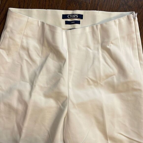 Chaps Woman's White Fitted Capri Pants Size 10 - Picture 4 of 7